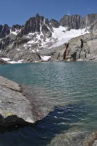 Laghetto vicino al Rifugio Sidelen (Svizzera - Canton Uri)